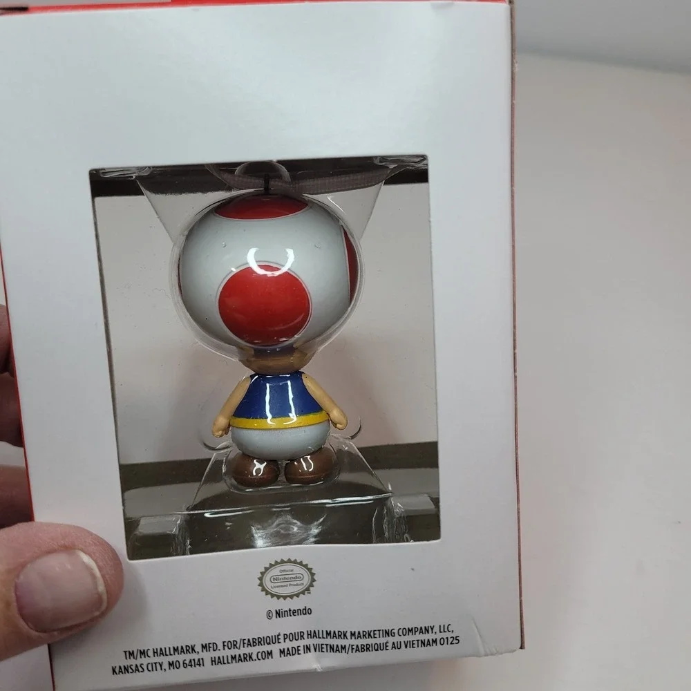 Hallmark Nintendo‎ Super Mario Toad Christmas Ornament, Multicolor Resin, 1.5 x